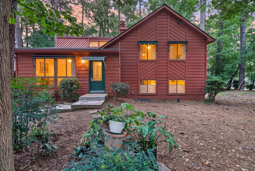 Move-in Ready Corner Lot — 4375 Mill Court, Duluth GA (Gwinnett County)
