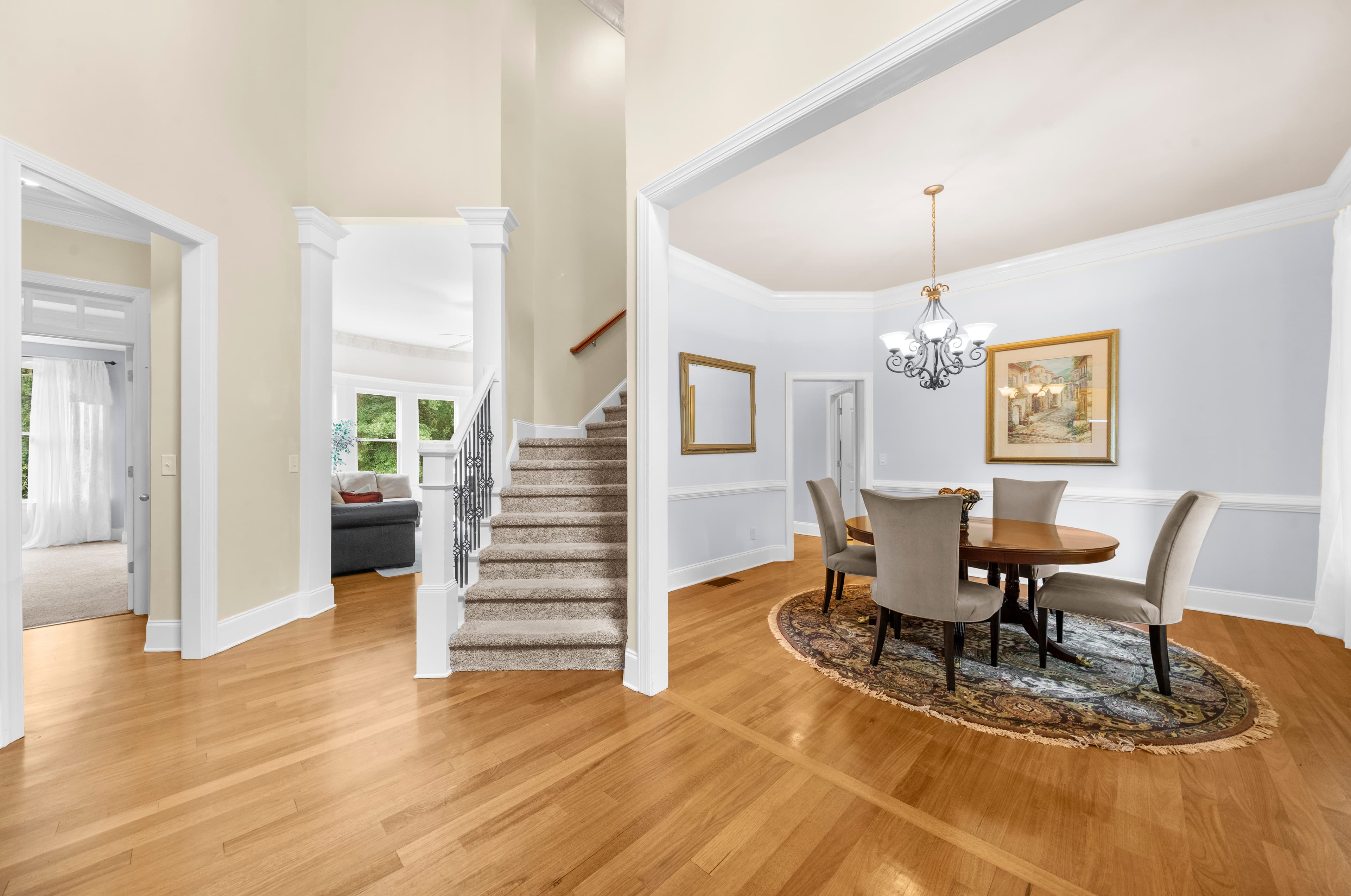 7530 Wandering Oak Way — living & entertaining