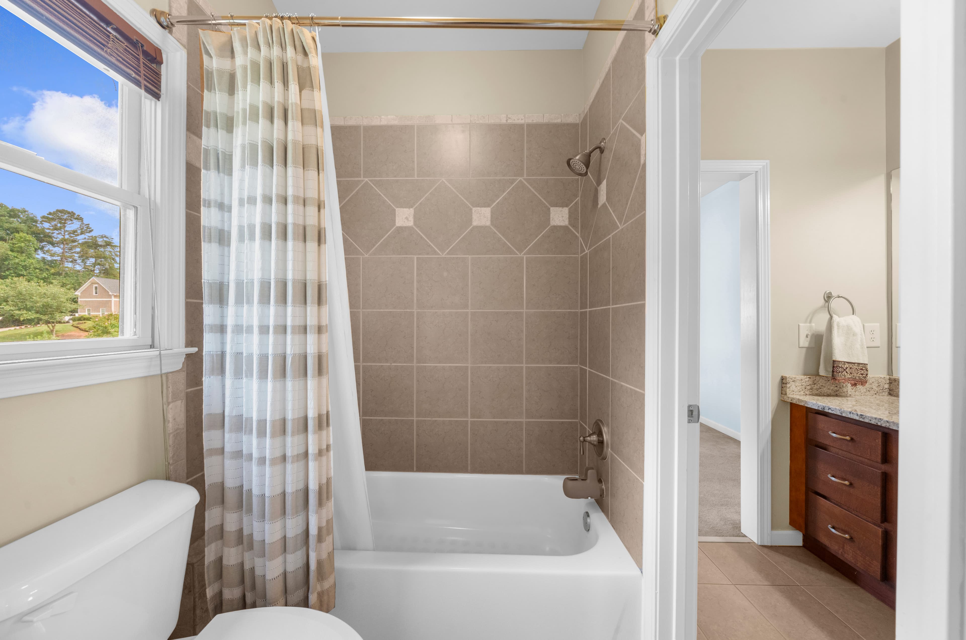 7530 Wandering Oak Way — bedrooms & bathrooms