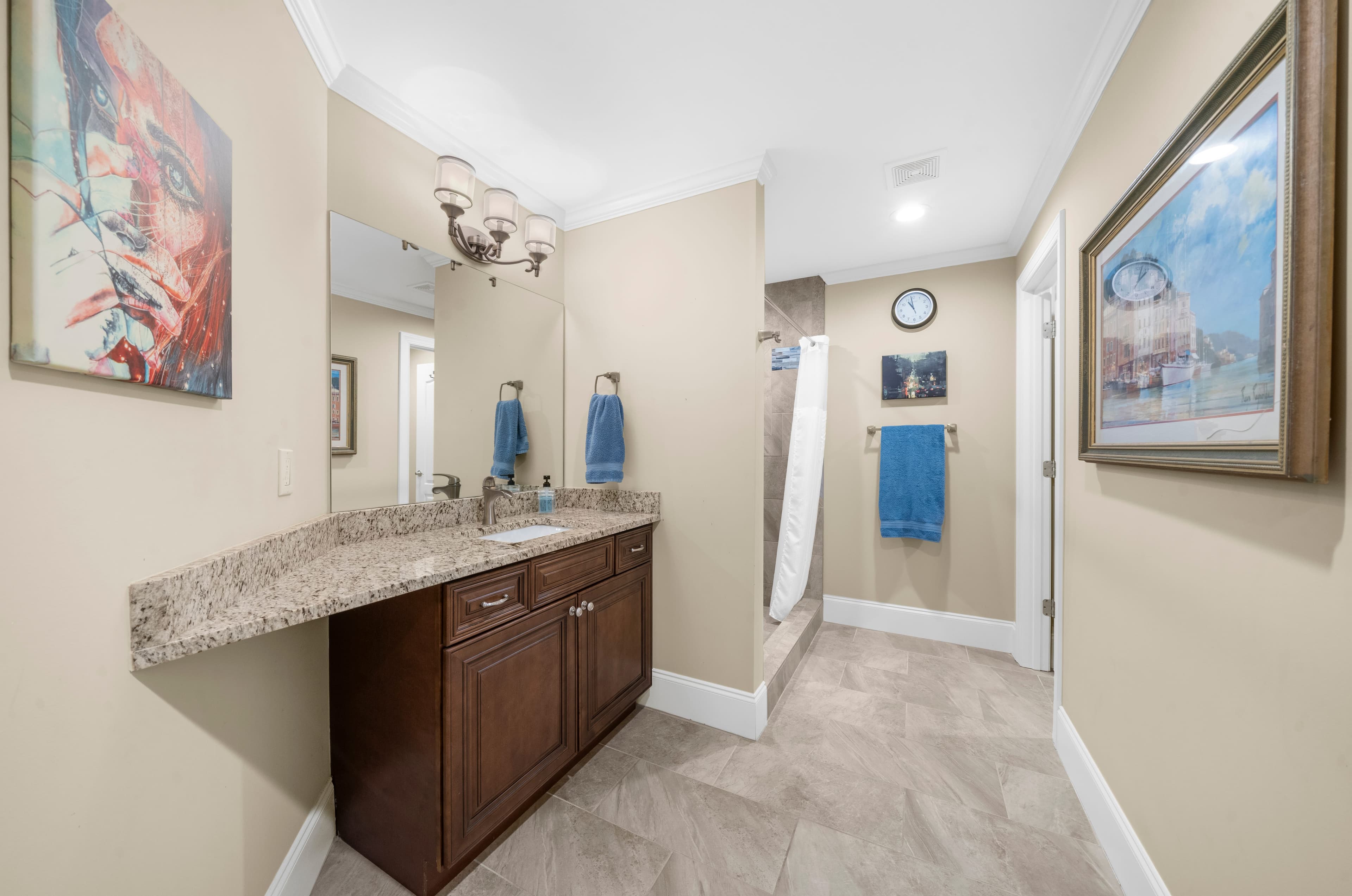 7530 Wandering Oak Way — bedrooms & bathrooms