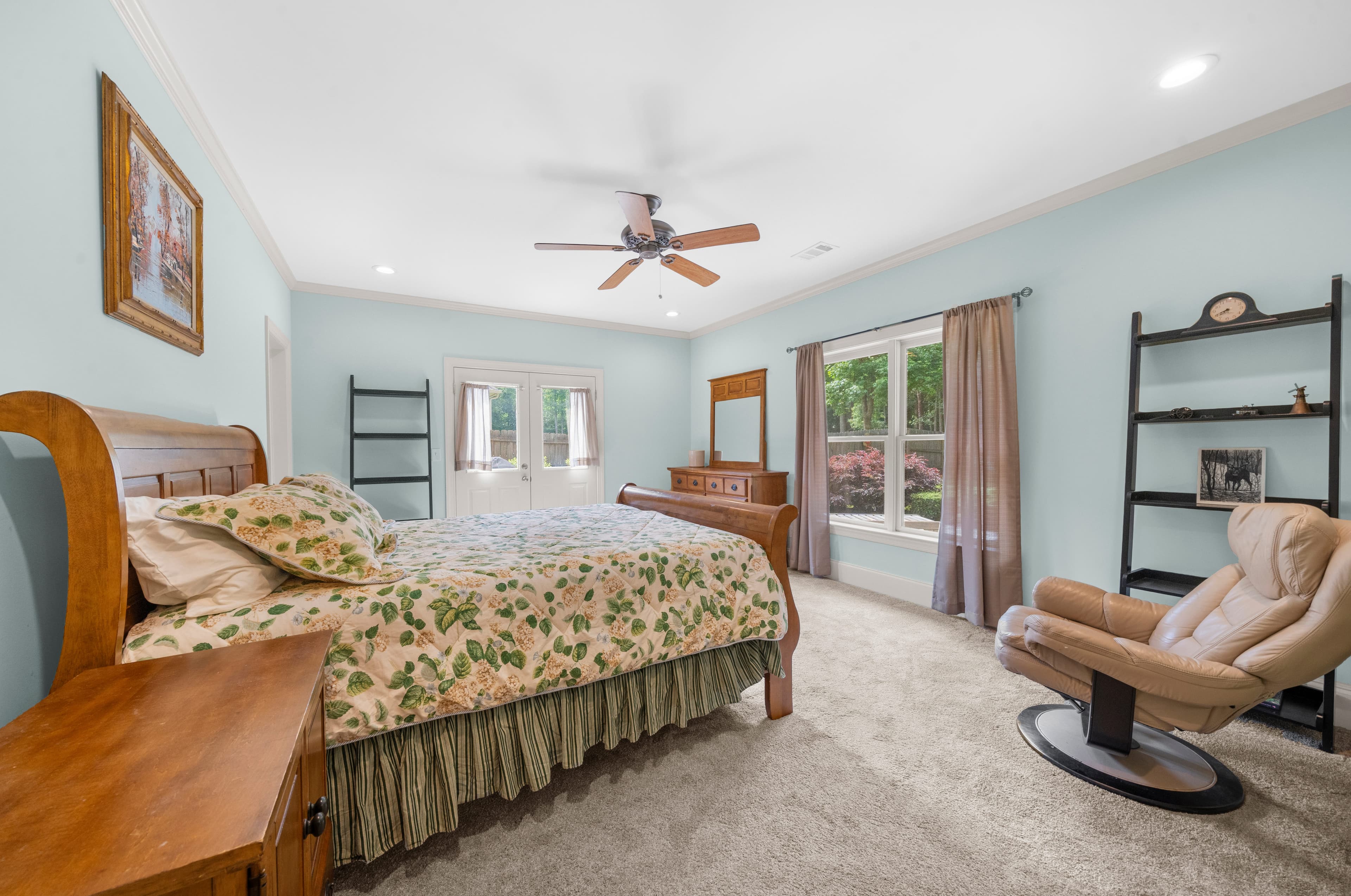 7530 Wandering Oak Way — bedrooms & bathrooms