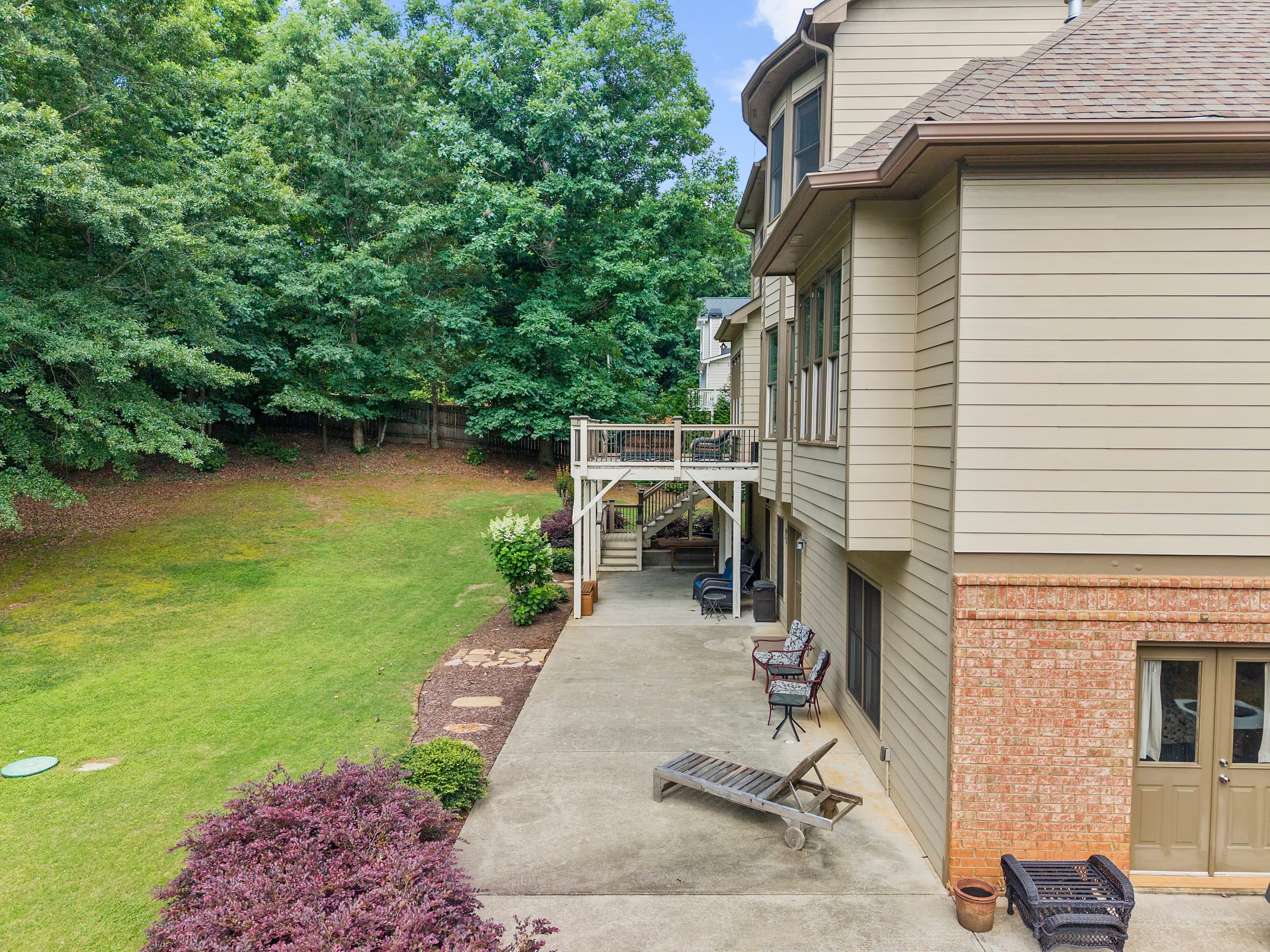 7530 Wandering Oak Way — aerial views