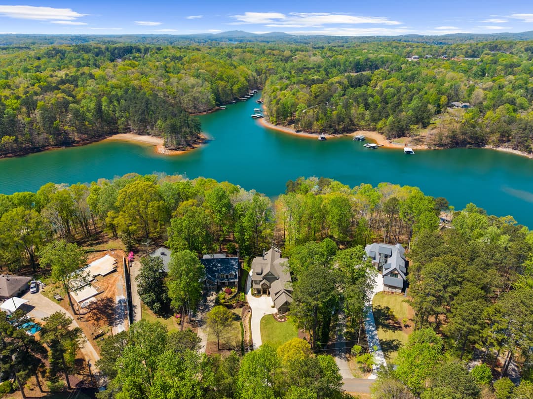Modern Luxury Living on Lanier — Forsyth County, Gainesville GA