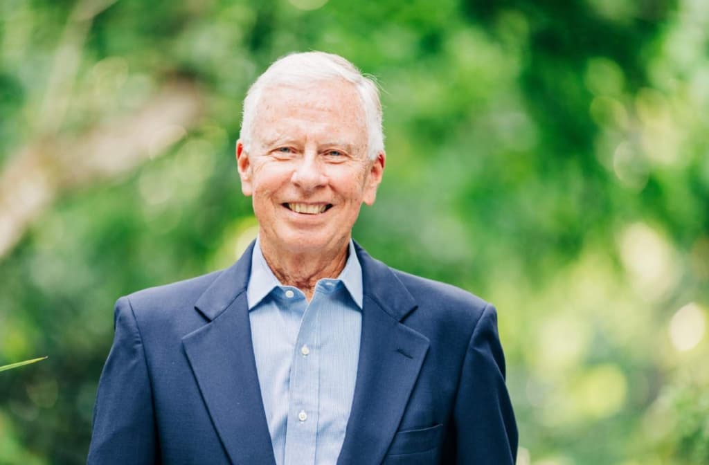 Portrait of C.L. Smith, luxury home specialist with DreamSmith Realty