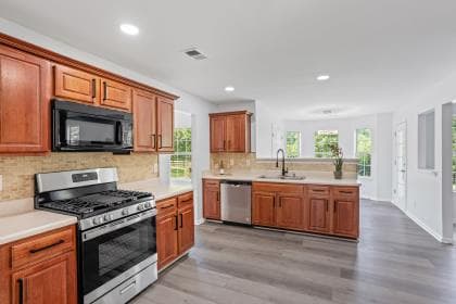 l5h1d0j0dg at 4810 haley farms drive
