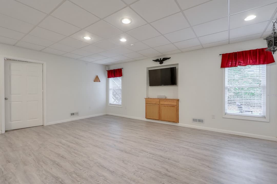 2905 Marymount Dr at 2905 marymount drive