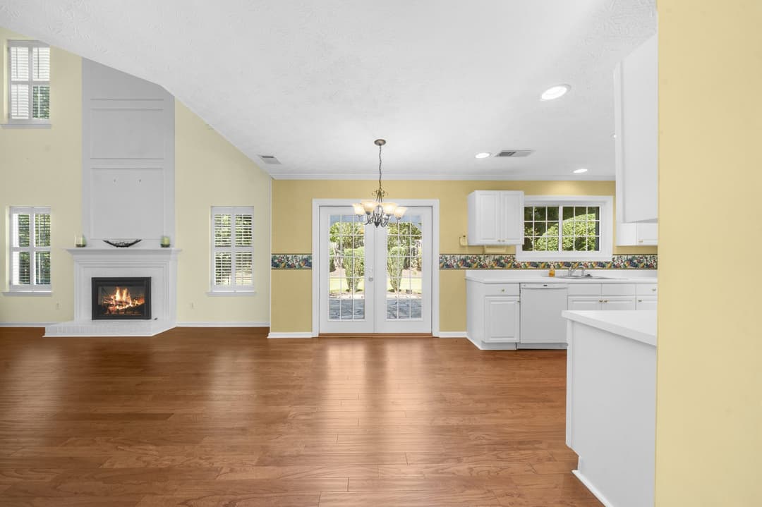 Interior and property view 4 of 1010 Bradford Drive, Roswell GA — three-bedroom home in the Crabapple Creek neighborhood