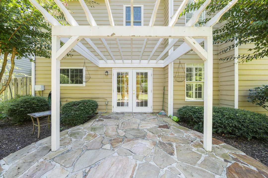 Interior and property view 15 of 1010 Bradford Drive, Roswell GA — three-bedroom home in the Crabapple Creek neighborhood