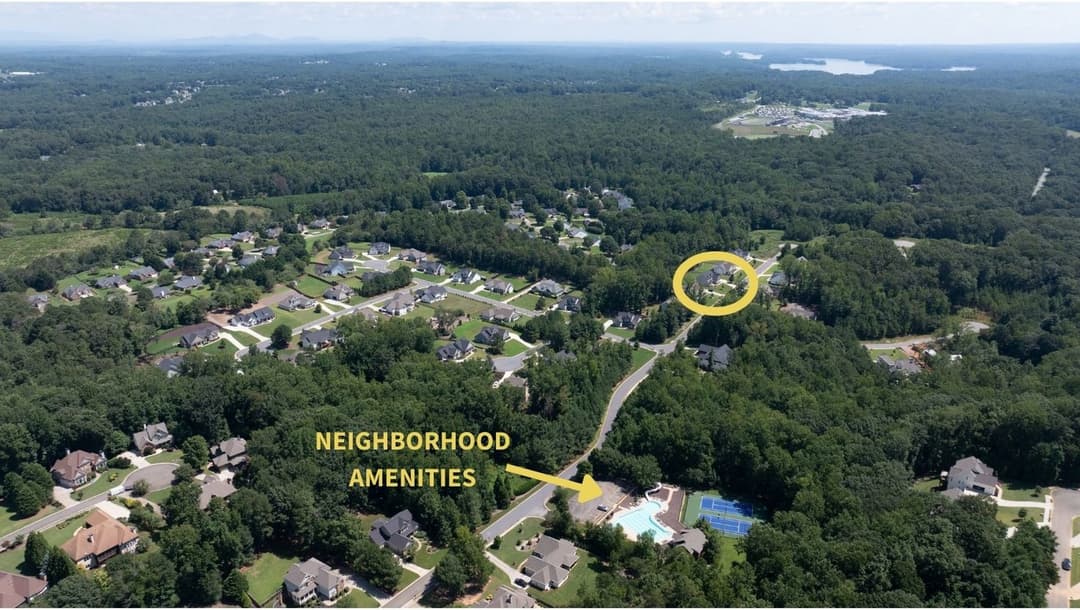 7715 Wandering Oak Way property photo