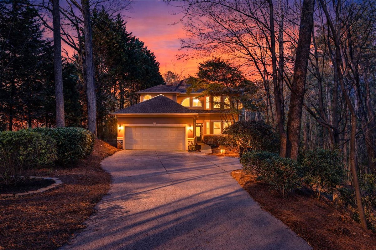 1854 Buford Dam Road — driveway view